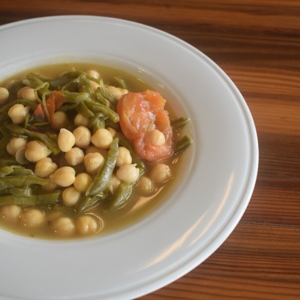 nopales-con-garbanzos